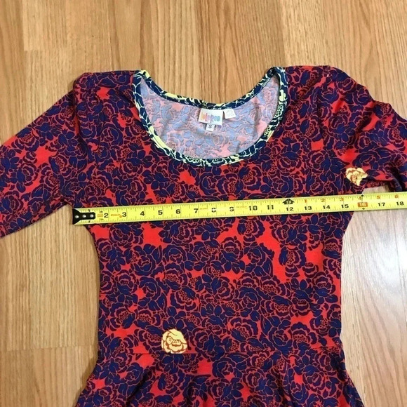 Lularoe S Limited Edition Unicorn Red Blue Yellow Rose Floral Nicole dre… - Picture 7 of 11